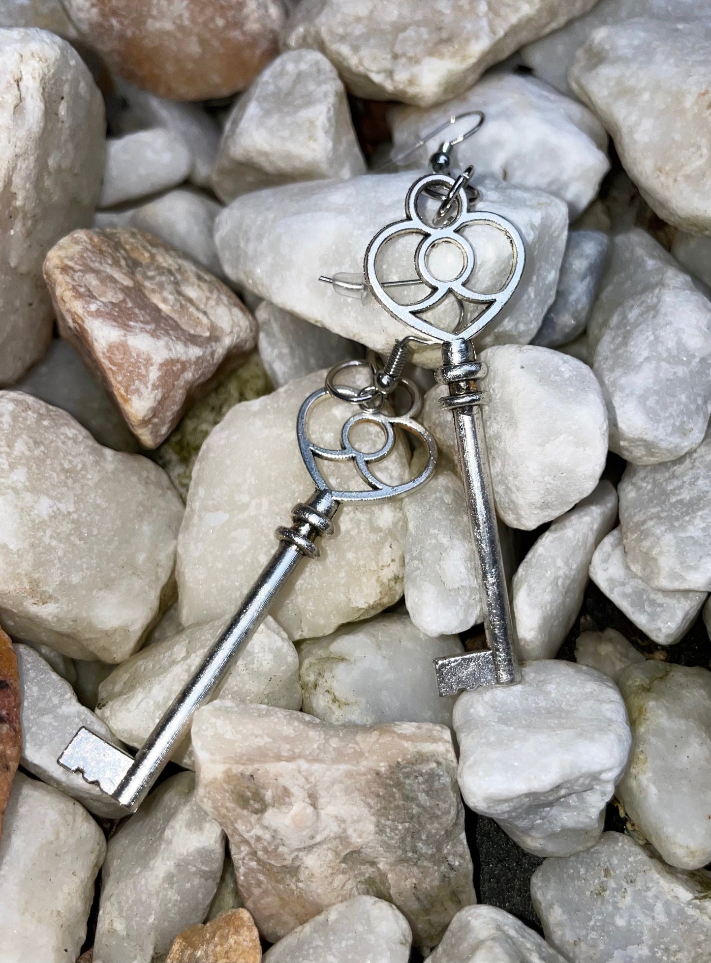 Queen of Hearts Key Earrings